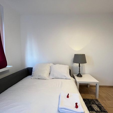 Bema Guest House - City Centre Вроцлав Экстерьер фото